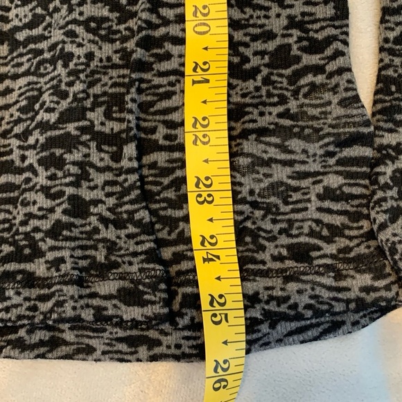 Y2k BCBG Black gray burnout Long Sleeve fitted crew neck top size large - Picture 6 of 7